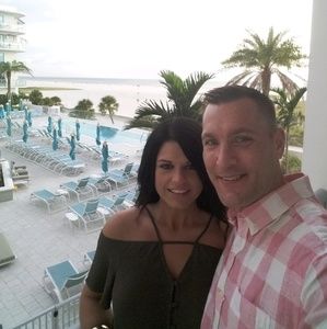 Meet your Posher, Raymond